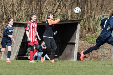 Bild 20 - C-Juniorinnen TSV Zarpen - TuS Tensfeld : Ergebnis: 2:1